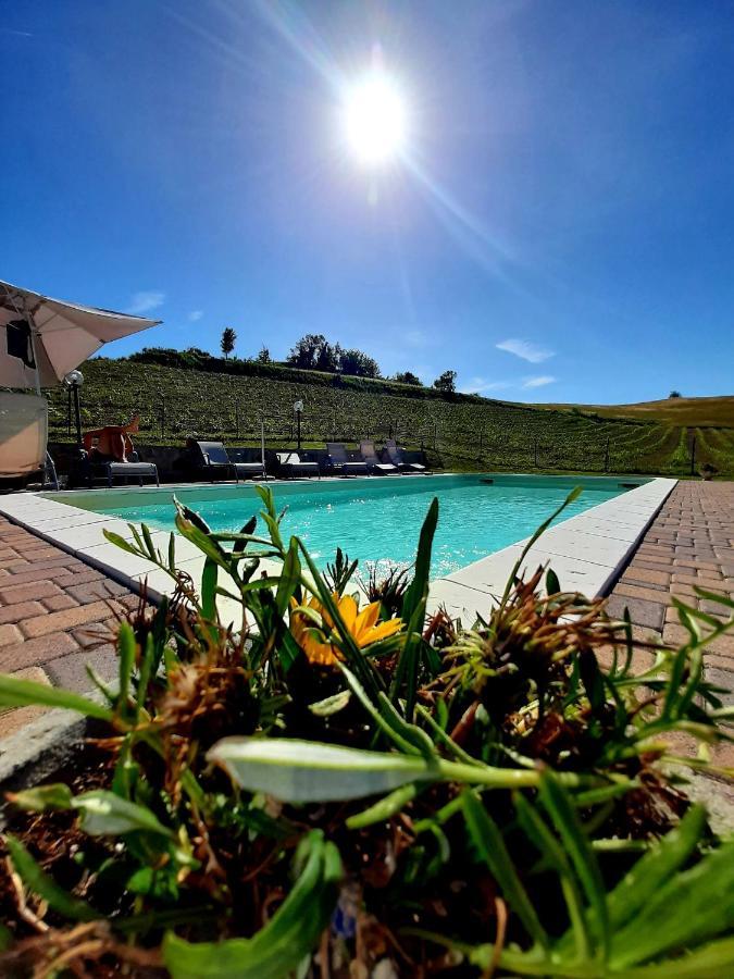 Agriturismo "Veritas" Bed & Wine Casaleggio Boiro Экстерьер фото