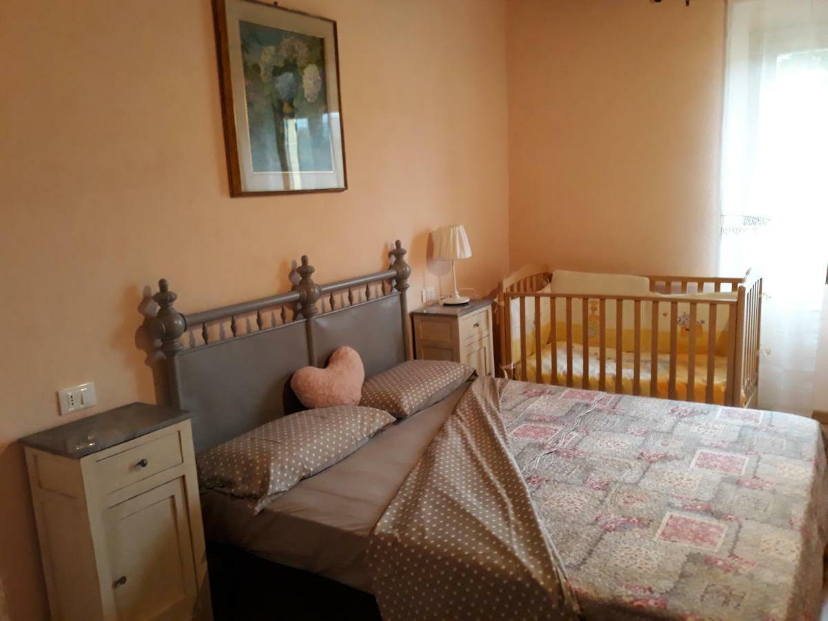 Agriturismo "Veritas" Bed & Wine Casaleggio Boiro Экстерьер фото