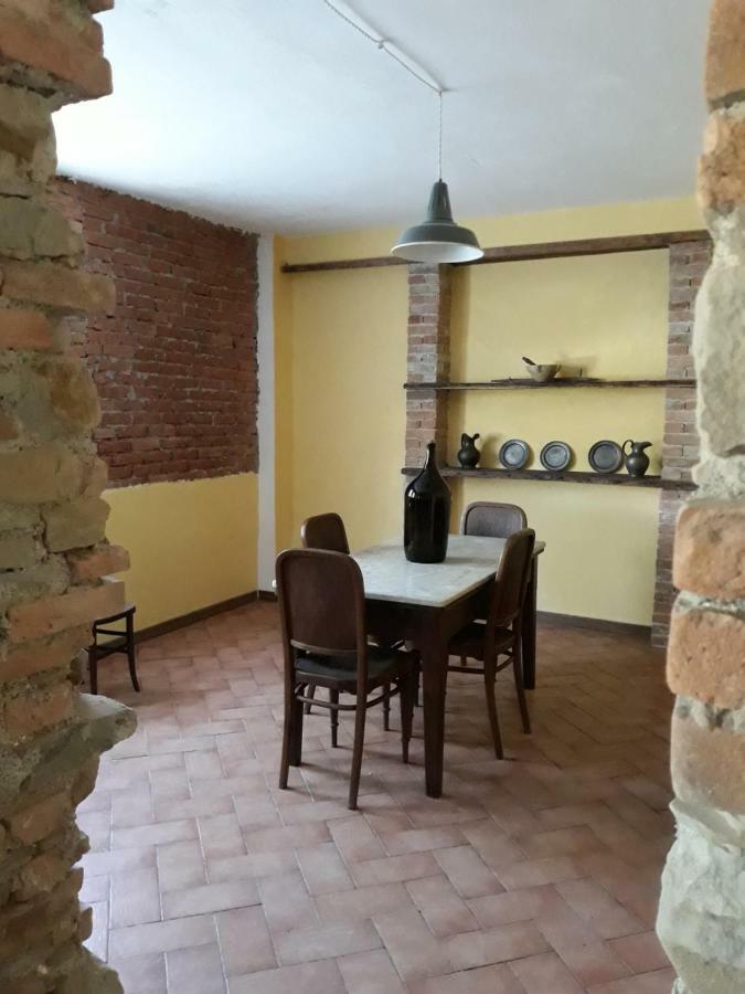 Agriturismo "Veritas" Bed & Wine Casaleggio Boiro Экстерьер фото